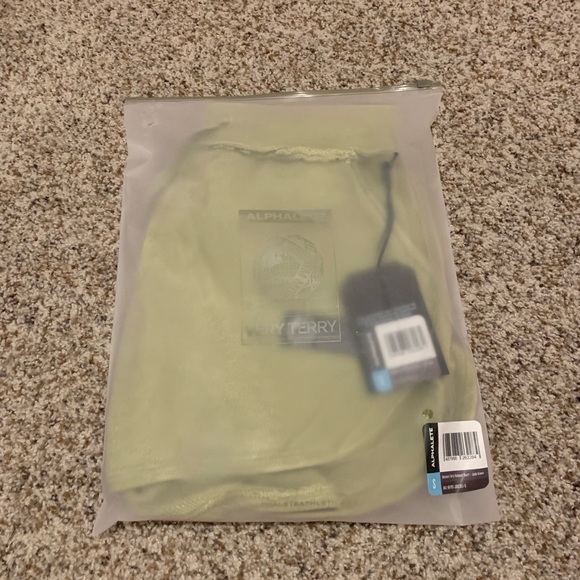 Alphalete Very Terry Shorts! Size S! In color Jade Green! - Picture 5 of 6